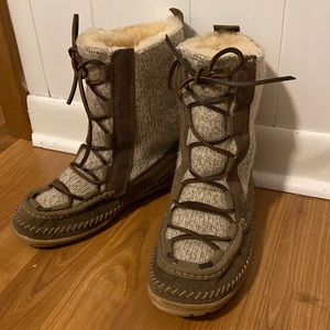 LL BEAN fleece-lined boots 7